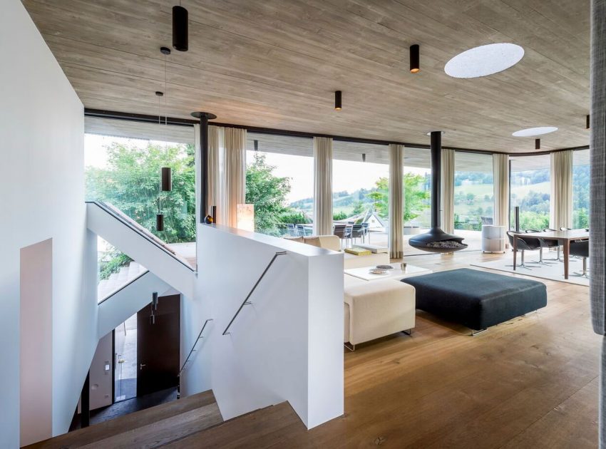 A Stunning Contemporary Home with Spectacular Views in Linz, Austria by Caramel Architekten (2)