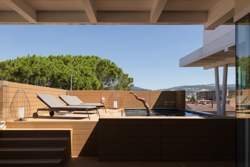 Menichetti+Caldarelli Designs a Beautiful Apartment in Bastia Umbra, Italy (10)