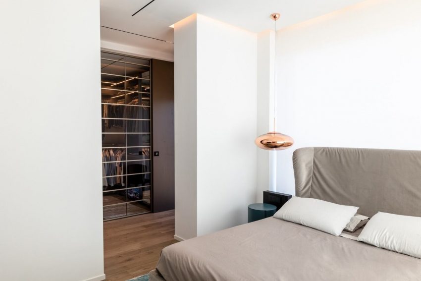 Menichetti+Caldarelli Designs a Beautiful Apartment in Bastia Umbra, Italy (8)